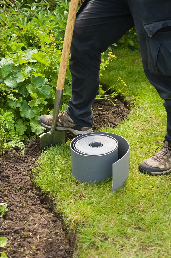 Tuinborderrand PE Grijs 3mm - 10x0,15m - Nature 2 Tuinborderrand PE Grijs 3mm - 10x0,15m - Nature - Afbeelding 2